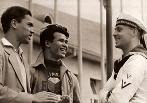 Chatting in the Olimpic Village [Dr. Paul wolff, 1936, from Leica Photo Collection of the 11th Olympic Games Berlin] Thumbnail Images