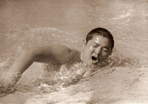 1500m自由形優勝者、寺田選手 [パウル・ヴォルフ, 1936年, ライカによる第十一回伯林オリムピック写真集より]のサムネイル画像