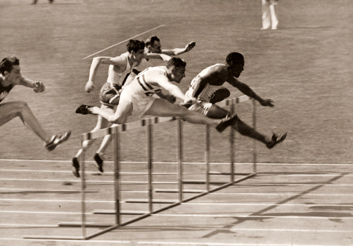110m ハードル決勝 [パウル・ヴォルフ, 1936年, ライカによる第十一回伯林オリムピック写真集より] パブリックドメイン画像 