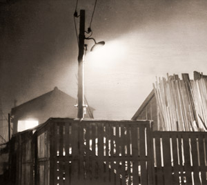 夜 [島田貫一郞, アサヒカメラ 1954年5月号より]のサムネイル画像