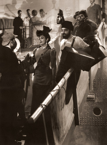 フランス映画「或る夫人」より 3 [アサヒカメラ 1954年7月号より] パブリックドメイン画像 