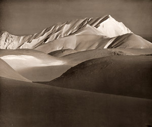 冬の大日岳とみくりが池 [佐伯謙豪, 1954年, アサヒカメラ 1954年7月号より]のサムネイル画像