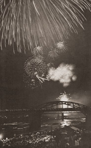 Fireworks [Goichi Majima,  from Asahi Camera September 1954] Thumbnail Images