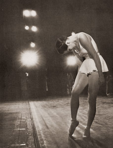 嬉遊曲 [セルジュ・リド, アサヒカメラ 1954年9月号より]のサムネイル画像