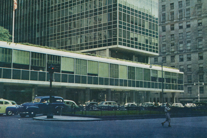 近代建築 [湯川優, 1953年, アサヒカメラ 1954年9月号より] パブリックドメイン画像 