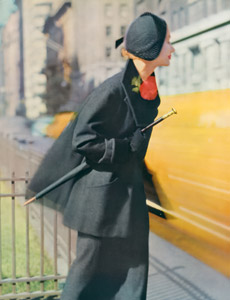 公園通り [ノーマン・パーキンソン, アサヒカメラ 1953年11月号より]のサムネイル画像