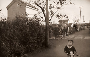 茗荷谷付近 [渡辺義雄, アサヒカメラ 1956年02月号より]のサムネイル画像