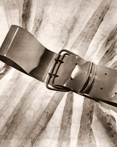 ベルト [金丸重嶺＆大内英吾, アサヒカメラ 1953年8月号より]のサムネイル画像