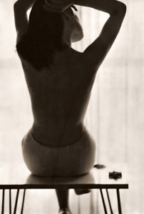 女の部屋 [中村正也, 日本カメラ 1956年7月号より]のサムネイル画像