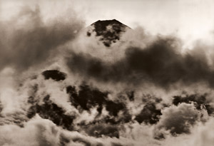 乱雲 [高須研吾, 日本カメラ 1956年7月号より]のサムネイル画像