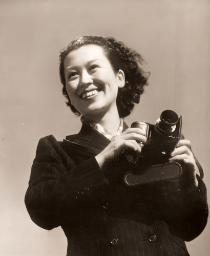 浅沼のカメラ [柴田武, アサヒカメラ 1939年5月号より] パブリックドメイン画像 