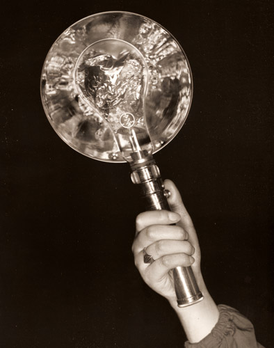 マツダ閃光電球 [内田重蔵, アサヒカメラ 1939年5月号より] パブリックドメイン画像 