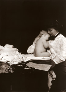 マルシュカと長女ヤロスラーヴァ [アルフォンス・ミュシャ, 1909年, 「ミュシャが愛した光と時代」展より]のサムネイル画像