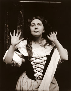 「ジャンヌ・ダルク」に扮する女優モード・アダムス [アルフォンス・ミュシャ, 1907年頃, 「ミュシャが愛した光と時代」展より]のサムネイル画像