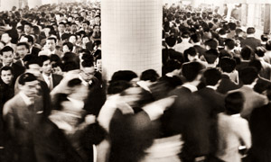 ラッシュアワー [俵健三郎, 日本カメラ 1953年9月号より]のサムネイル画像