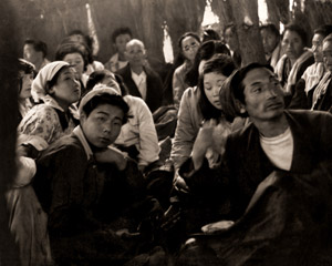 Villagers of Uchinada [Ikutaro Shimizu,  from Camera Mainichi August 1954] Thumbnail Images