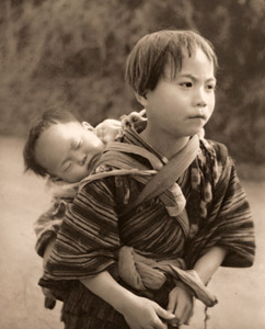 田舎の子 [佐藤たづ江, アサヒカメラ 1939年2月号より]のサムネイル画像