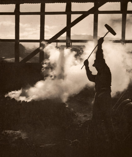 銃後 [古田多喜雄, アサヒカメラ 1939年2月号より] パブリックドメイン画像 