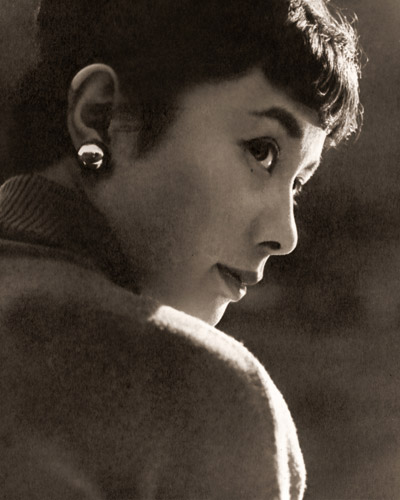 A嬢 [高橋武朗, アサヒカメラ 1956年3月号より] パブリックドメイン画像 
