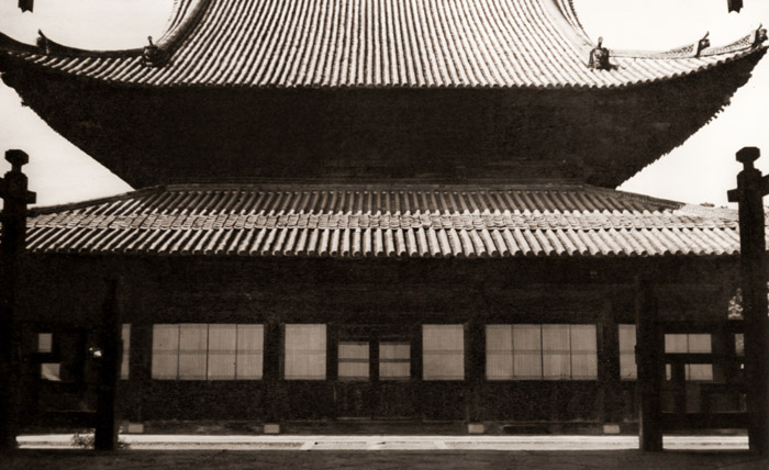 万福寺にて [小宮平, アサヒカメラ 1956年3月号より] パブリックドメイン画像 