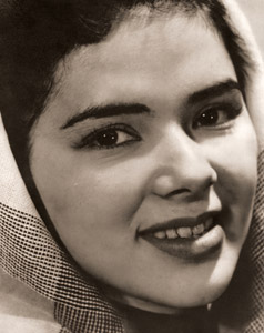 女 [山下泰一, アサヒカメラ 1955年5月号より]のサムネイル画像