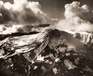 初冬の黒岳連峰（大雪山国立公園） [山口博, アサヒカメラ 1955年5月号より]のサムネイル画像