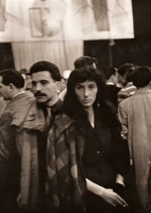 サイン・デーに来た人 [木村伊兵衛, アサヒカメラ 1955年5月号より]のサムネイル画像