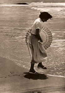 砂 [木村伊兵衛, アサヒカメラ 1950年10月号より]のサムネイル画像