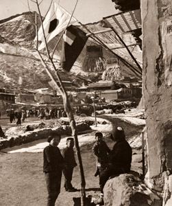 張家口の朝 [林茂樹, アサヒカメラ 1941年9月号より]のサムネイル画像
