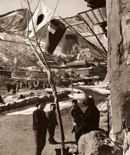 張家口の朝 [林茂樹, アサヒカメラ 1941年9月号より] パブリックドメイン画像 