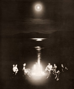 キャンプ・ファイヤー [山本正典, アサヒカメラ 1940年8月号より]のサムネイル画像