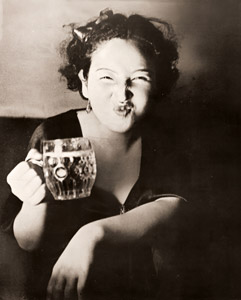 キリンビール [中井猛夫, アサヒカメラ 1936年7月号より]のサムネイル画像