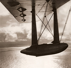 ホノルルからヒロへ飛ぶ [野島康三, アサヒカメラ 1936年7月号より]のサムネイル画像