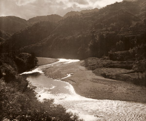 River Tenryu [Yasuhiro Okumura,  from Asahi Camera March 1952] Thumbnail Images