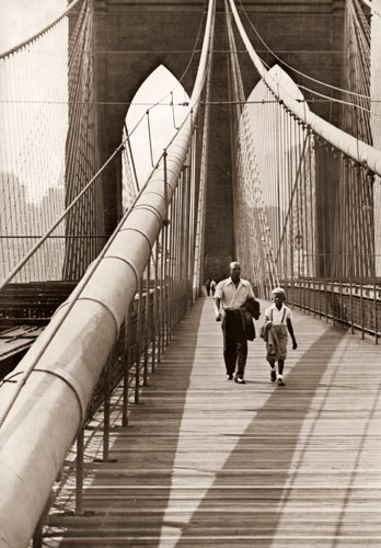 ニューヨークのブルックリン橋 [アンリ・カルティエ＝ブレッソン, アサヒカメラ 1952年3月号より] パブリックドメイン画像 