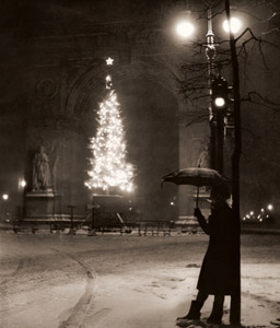ニューヨークのクリスマス [フリッツ・ヘンレ, アサヒカメラ 1953年1月号より]のサムネイル画像
