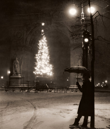 ニューヨークのクリスマス [フリッツ・ヘンレ, アサヒカメラ 1953年1月号より] パブリックドメイン画像 