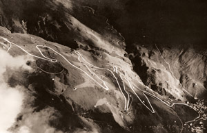 アルプスの山道 [アサヒカメラ 1953年1月号より]のサムネイル画像