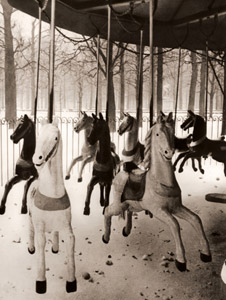 木馬 [イジス・ビデルマナス, アサヒカメラ 1953年1月号より]のサムネイル画像