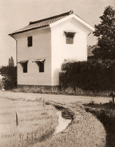 白い庫 [綱澤文平, アサヒカメラ 1940年9月号より]のサムネイル画像
