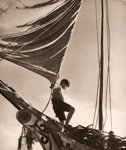 少年 [加賀敏夫, アサヒカメラ 1940年9月号より]のサムネイル画像