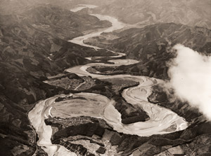 Oi River [Hideo Morimatsu,  from Asahi Camera November 1952] Thumbnail Images
