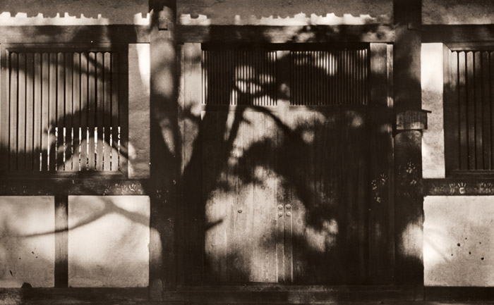 Shadows on a Gate (Todaiji-Temple, Nara) [Gyokai Sahoyama,  from Asahi Camera November 1952]