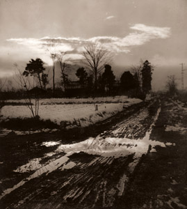 ぬかるみ [図司謹之介, アサヒカメラ 1940年2月号より]のサムネイル画像