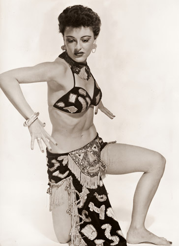 Show Dancer [Takamasa Inamura,  from Asahi Camera July 1953]