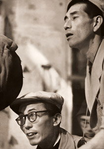 Japanese Movie Directors (Hideo Oba) [Shotaro Akiyama,  from Asahi Camera July 1953] Thumbnail Images