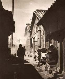 出島にて [宮本義一, アサヒカメラ 1939年12月号より]のサムネイル画像
