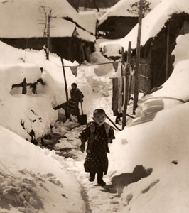 雪晴 [八木常治, アサヒカメラ 1939年12月号より]のサムネイル画像