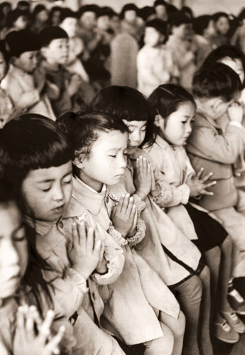Prayer [ from Asahi Camera June 1954]
