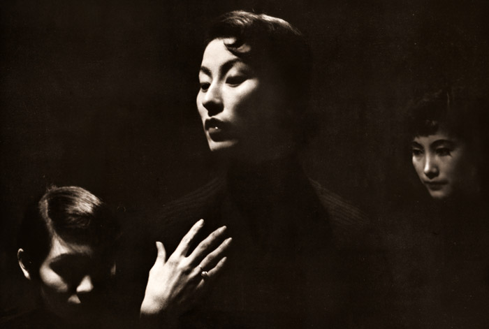 三女性 [秋山庄太郞, アサヒカメラ 1954年6月号より] パブリックドメイン画像 